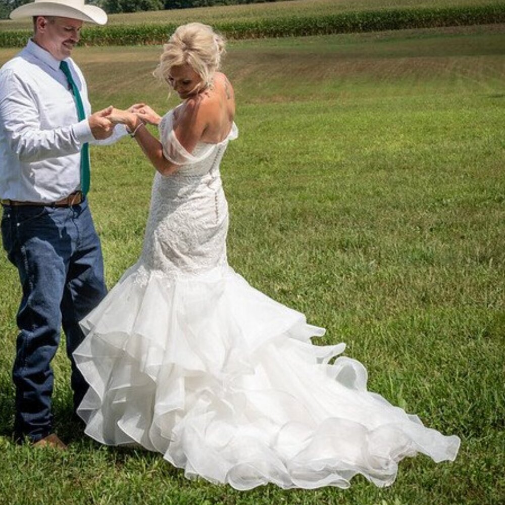 Wedding Dress _ Trumpet Mermaid _ Beaded _ strapless w/ added sleeves